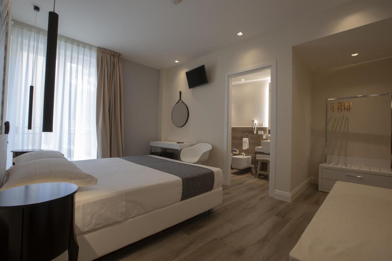ลุกซ์มารี โฮเทล แอนด์ สปา Hotel กัสเตลลัมมาเร เดล โกลโฟ ภายนอก รูปภาพ